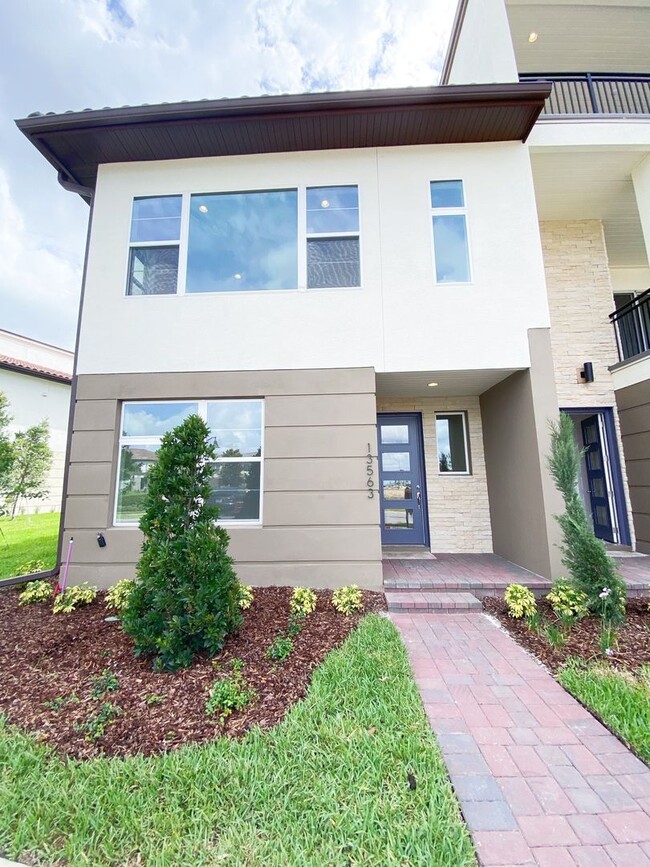 property at 13563 Larkton Ln
