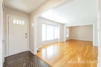 2700 NE 69th St in Kansas City, MO - Building Photo - Building Photo