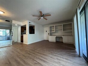 4539 N O'Connor Blvd in Irving, TX - Building Photo - Building Photo