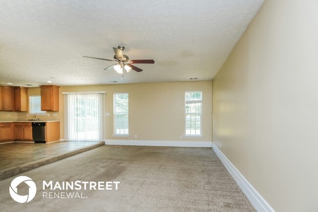 8319 Milam Loop in Fairburn, GA - Building Photo - Building Photo