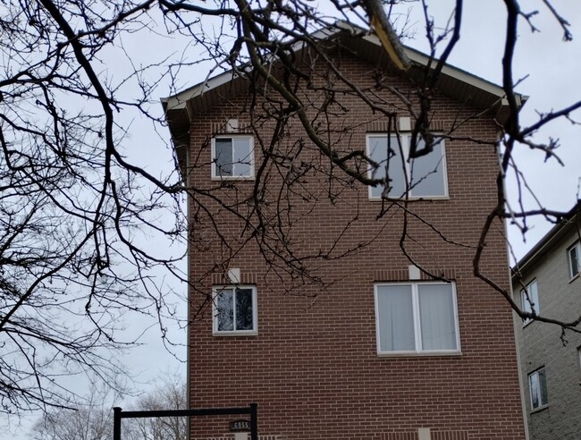 6955 S Normal Blvd in Chicago, IL - Building Photo - Building Photo