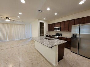 260 E Hawaii Dr in Casa Grande, AZ - Building Photo - Building Photo