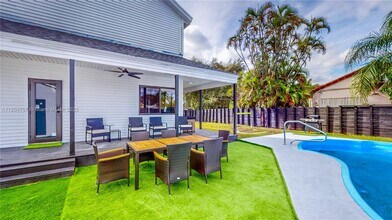 2525 Garfield St in Hollywood, FL - Building Photo - Building Photo