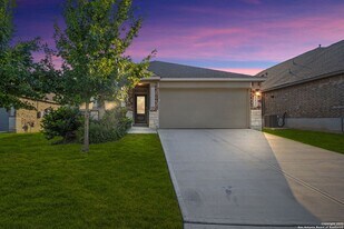 15046 Gelding Hts in San Antonio, TX - Building Photo