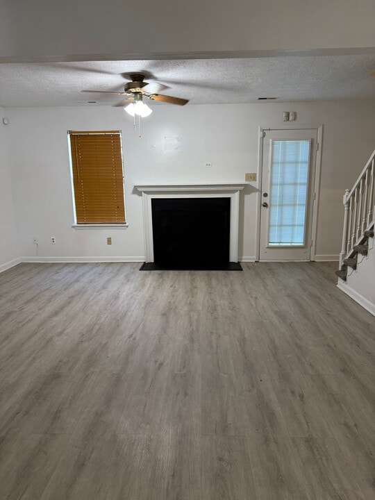 63 Riverchase Dr in Hampton, VA - Foto de edificio