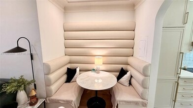 736 13th St in Miami Beach, FL - Building Photo - Building Photo
