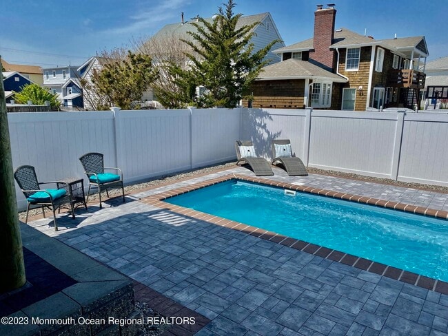 property at 36 1st Ave