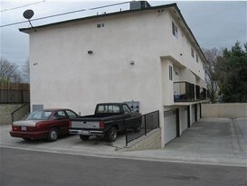 2671 Sunny Ln in Bakersfield, CA - Building Photo