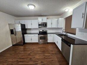 2244 Brandymill Ln in Jacksonville, NC - Building Photo - Building Photo