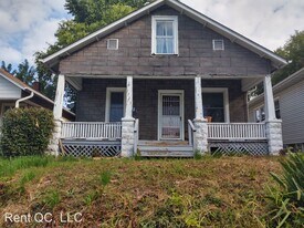 3325-7 1/2 7 1/2 Ave