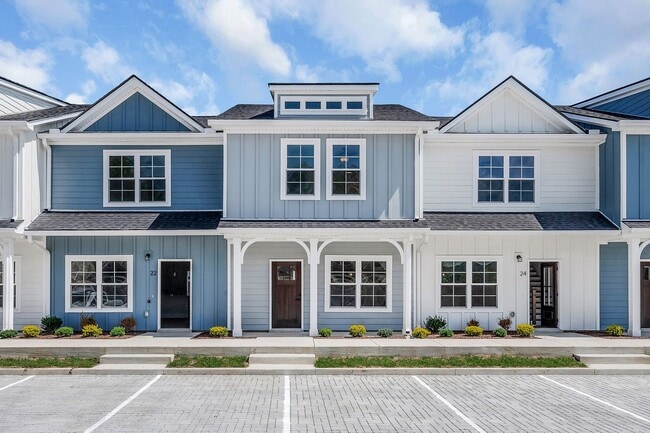 211 S High St in McMinnville, TN - Building Photo - Building Photo