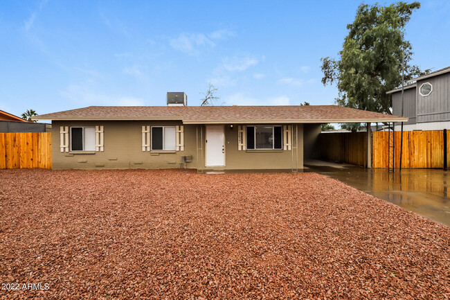 property at 3637 E Kings Ave