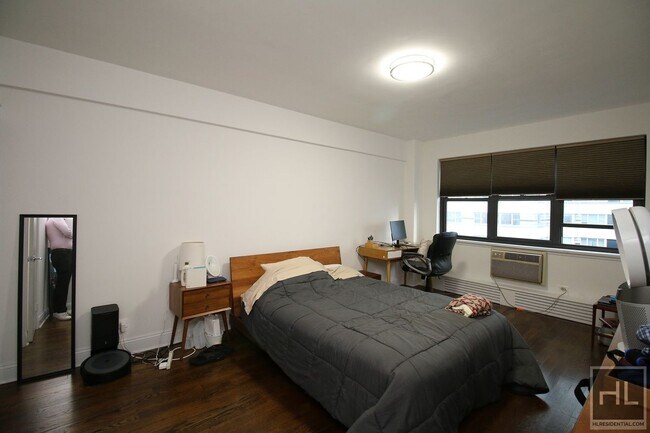 EAST 69 STREET, Unit 9L in New York, NY - Foto de edificio - Building Photo