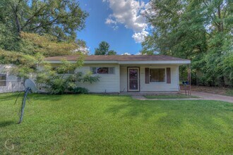 3051 Amherst St in Shreveport, LA - Building Photo - Building Photo