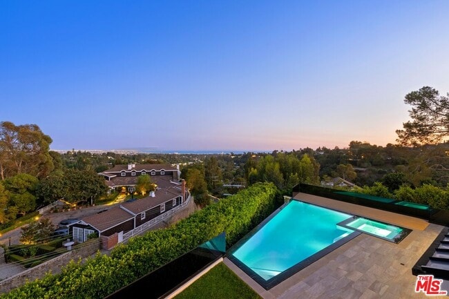 1744 Correa Way in Los Angeles, CA - Building Photo - Building Photo