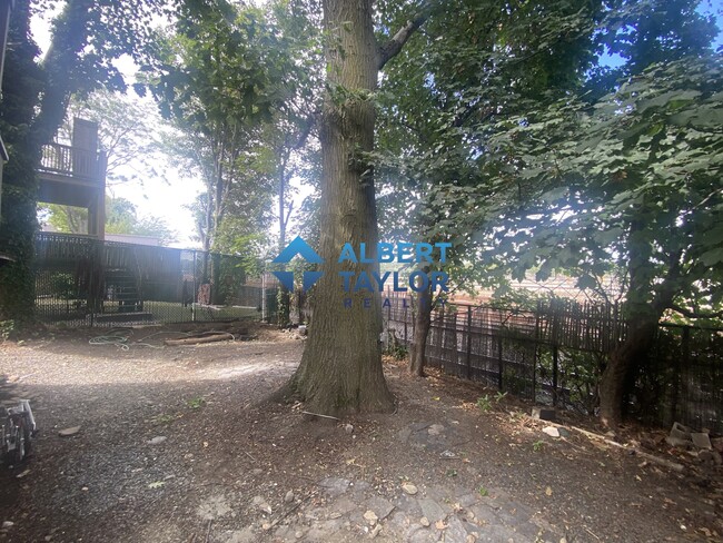 18 Sawyer Ter, Unit 1 in Boston, MA - Foto de edificio - Building Photo