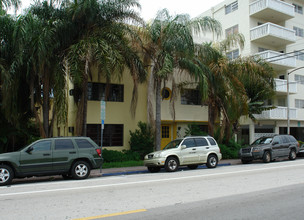 610 16th St in Miami Beach, FL - Building Photo - Building Photo