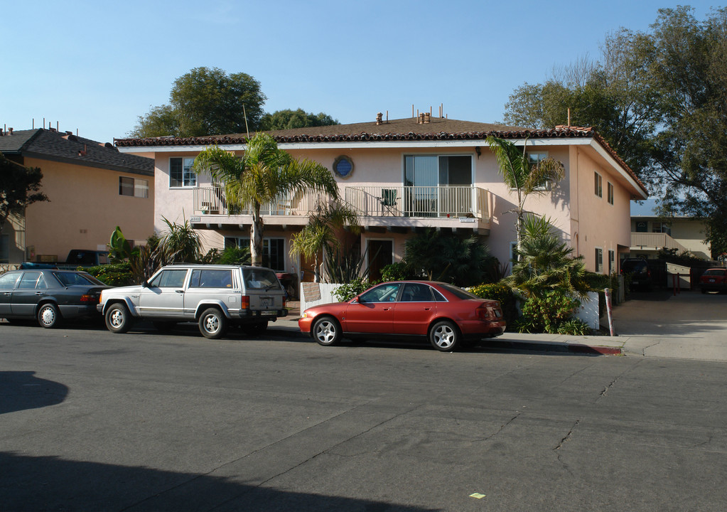 Seville Apartments in Goleta, CA - Building Photo