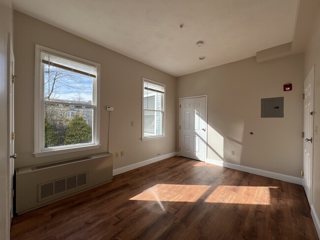 364 Harvard St, Unit 6 in Cambridge, MA - Building Photo - Building Photo