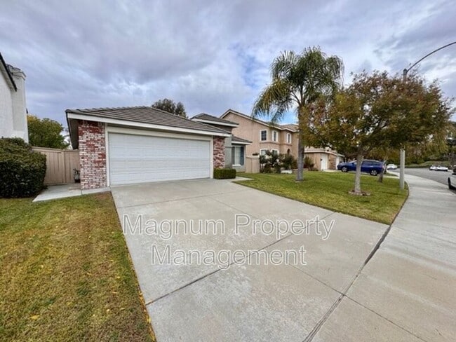 32034 Corte La Puenta in Temecula, CA - Building Photo - Building Photo