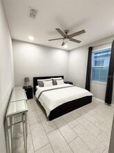 1738 Farmstead Ln in Oviedo, FL - Building Photo - Building Photo