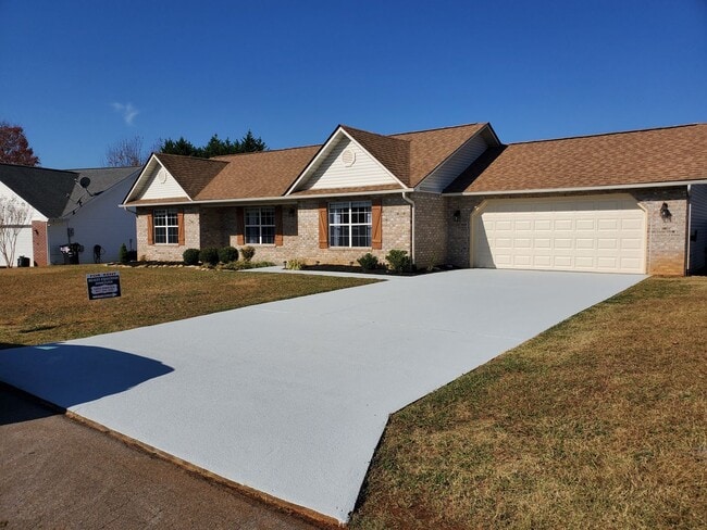 property at 370 Headrickview Dr