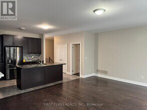 9 Washburn Path in Courtice, ON - Building Photo - Building Photo