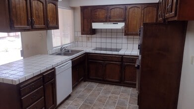68 Sun Valley Ct in Merced, CA - Building Photo - Building Photo