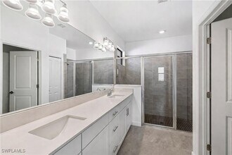 18311 Ridgeline Dr in Estero, FL - Building Photo - Building Photo