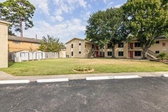 3641 N MacGregor Way in Houston, TX - Building Photo - Building Photo