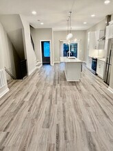 Room in Townhome on Gregg St in Raleigh, NC - Building Photo - Building Photo