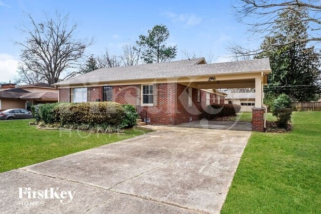 8039 Chambers St in Millington, TN - Foto de edificio - Building Photo