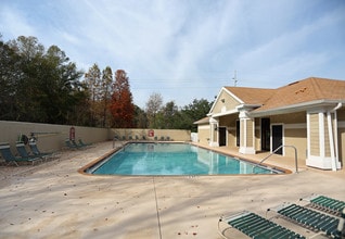 The Villas At Newport Landing in Tampa, FL - Building Photo - Building Photo