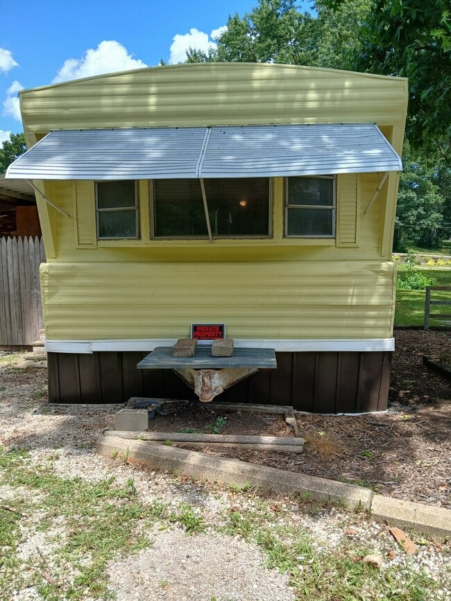 property at 19 Grand Cir