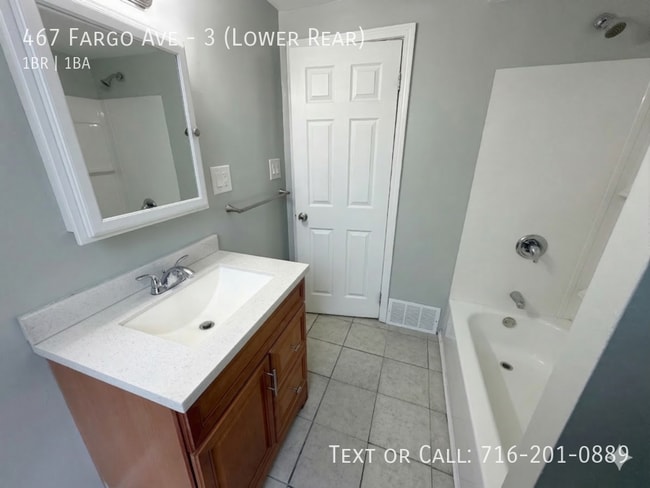 467 Fargo Ave in Buffalo, NY - Building Photo - Building Photo