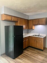 2432 Cypress Dr, Unit 2432 in Bettendorf, IA - Building Photo - Building Photo