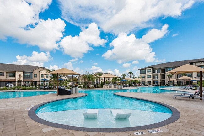 Cortland Luxe Shadow Creek in Pearland, TX - Building Photo - Building Photo