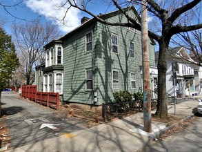 597 Chapel St in New Haven, CT - Building Photo - Primary Photo