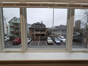 40 Evergreen St, Unit 37 in Boston, MA - Building Photo - Building Photo