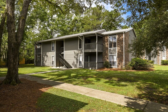 Deer Run in North Charleston, SC - Foto de edificio - Building Photo