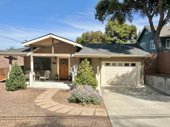 property at 1120 Chestnut St