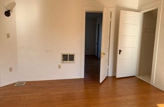 5245 NE Rodney Ave in Portland, OR - Building Photo - Building Photo