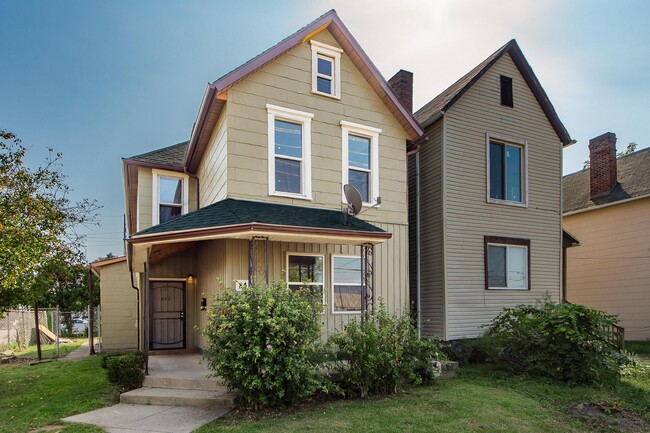 842 St Clair Ave in Columbus, OH - Building Photo - Building Photo