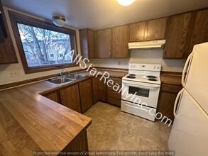 5700 Rocky Mountain Ct in Anchorage, AK - Building Photo - Building Photo