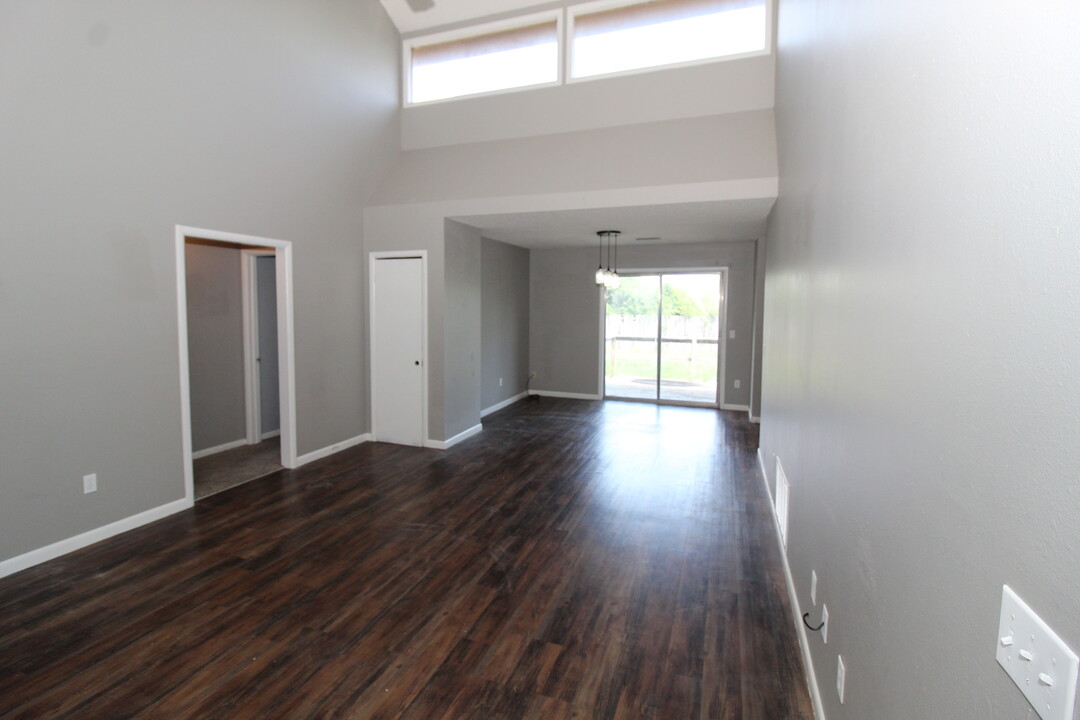 850 N Lola Ln in Fayetteville, AR - Building Photo