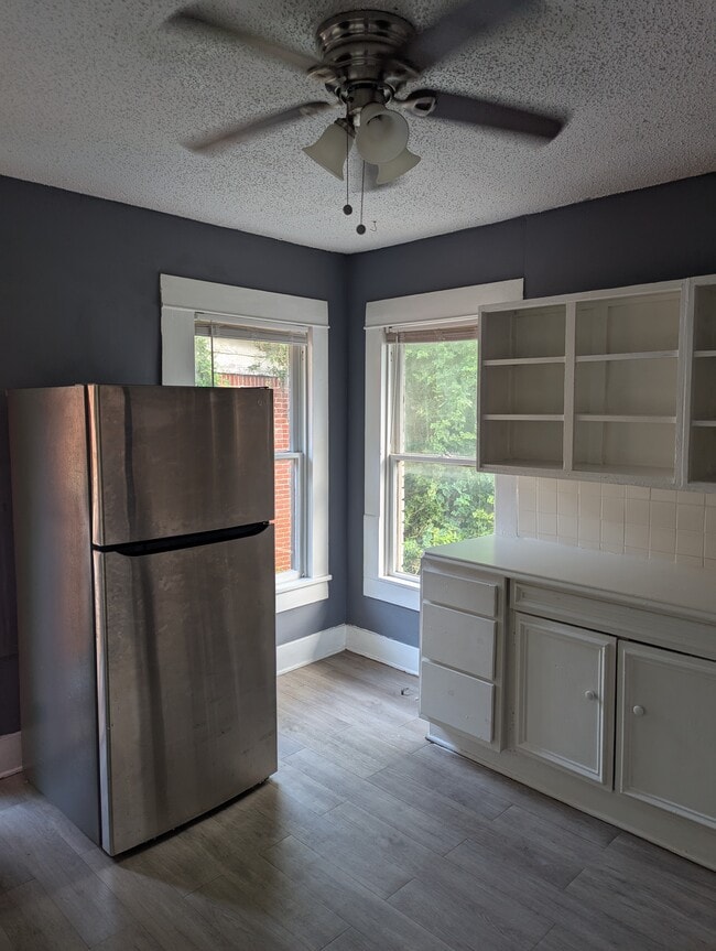 4334 Polk St, Unit Apt 4 in Houston, TX - Foto de edificio - Building Photo