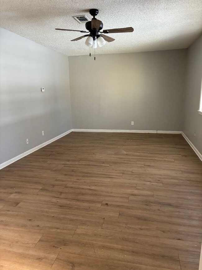 6 Foxboro Dr in Searcy, AR - Building Photo - Building Photo