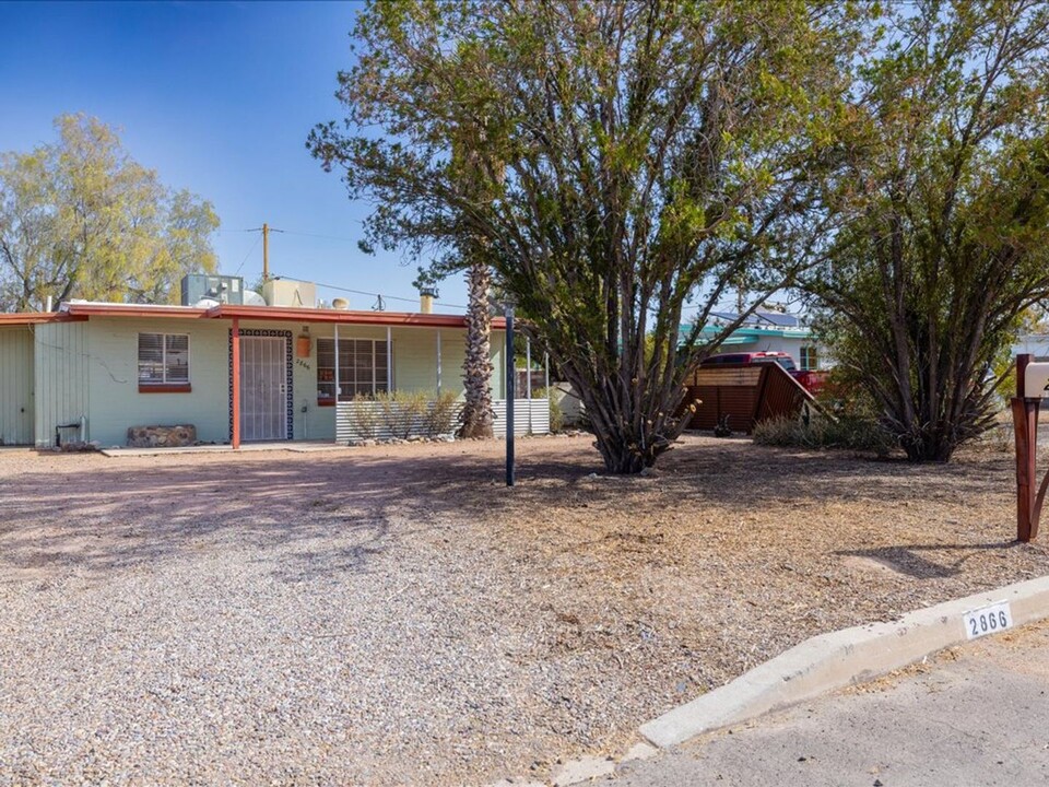 2866 N Desert Ave in Tucson, AZ - Building Photo