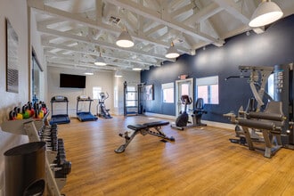 Villa Del Rio Apartments in Las Vegas, NV - Building Photo - Interior Photo