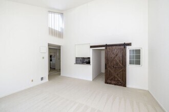 3222 Glendora Dr in San Mateo, CA - Building Photo - Building Photo